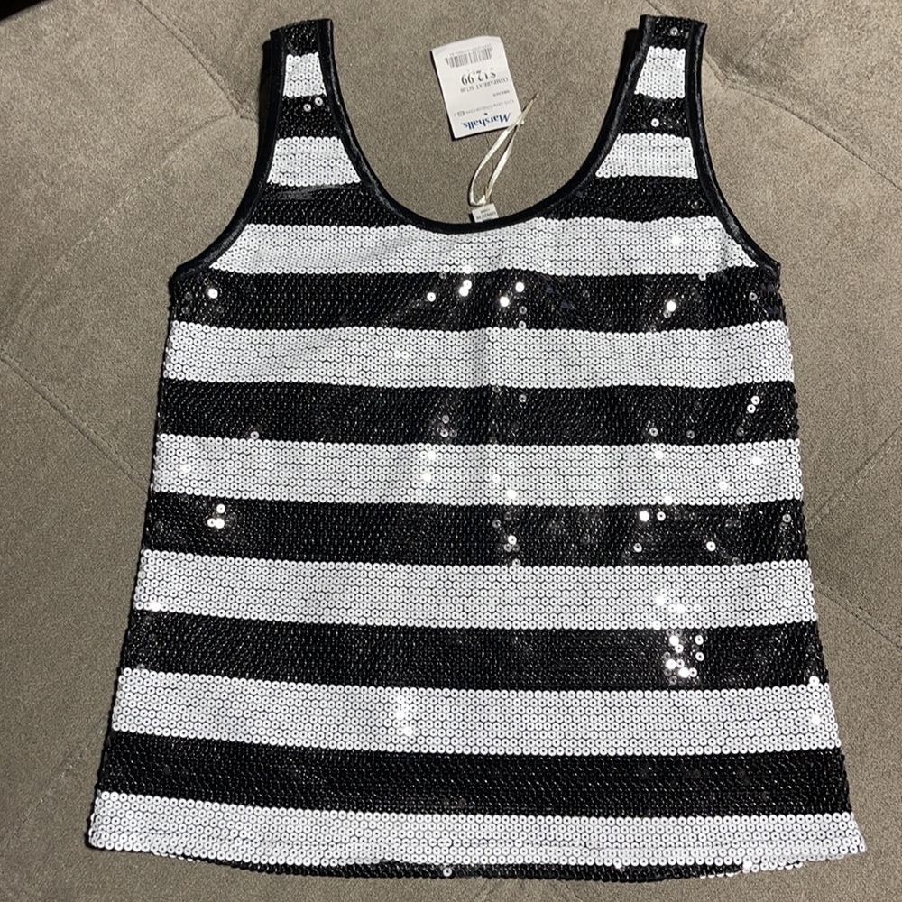 🥰🥰Sequined Tank Top🥰🥰 - Picture 3 of 6